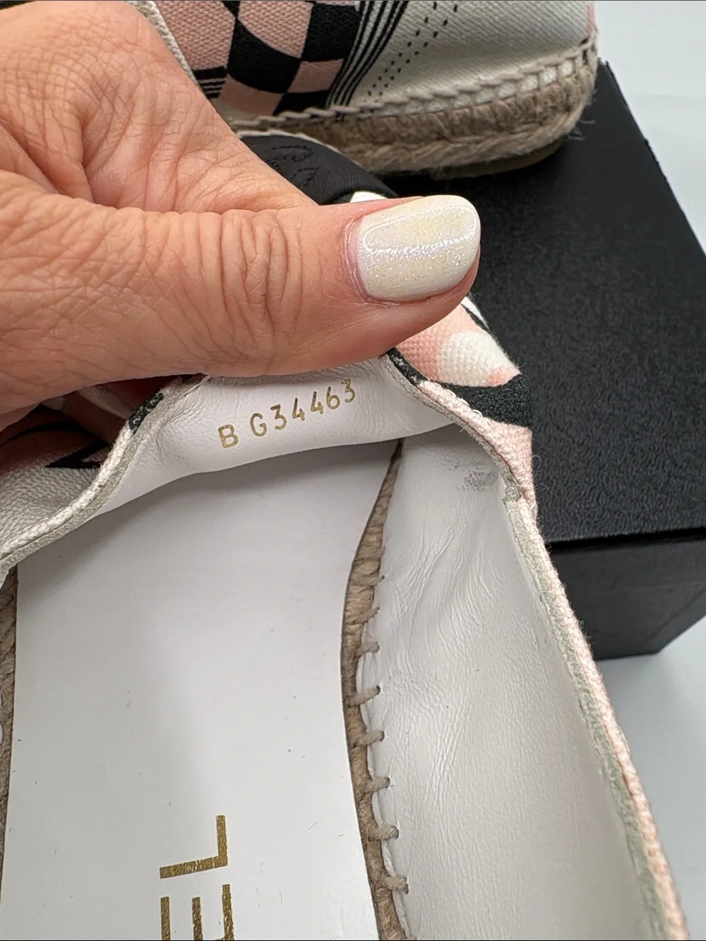 CHANEL Pink and Black Canvas Starburst Espadrilles